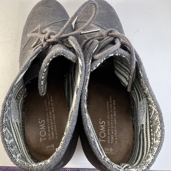 Tom's Desert Ankle Heeled Boots Gray Suede - Size 9 - Picture 6 of 9
